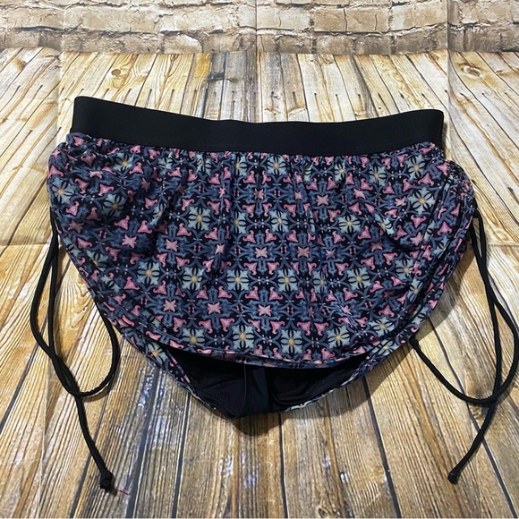 Cacique Swim Black Pink Floral Print Skirted Swim Brief Bottom - Picture 2 of 3